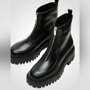 LA CANADIENNE BOOTS  Nash Leather bootie black leather zip platform boots NWOB …